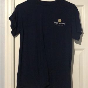 LIKE NEW SIMPLY SOUTHERN TEE